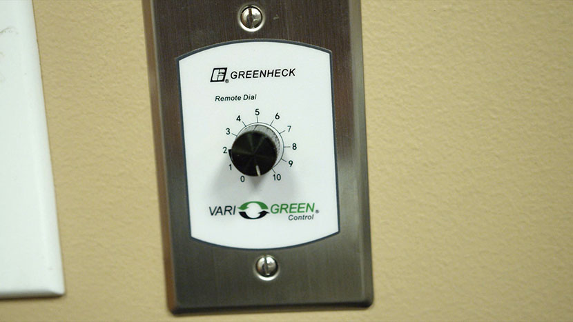 Having an internal control switch for the ventilation system will help make your setup convenient. A power siwtch for the externally venting exhaust system.